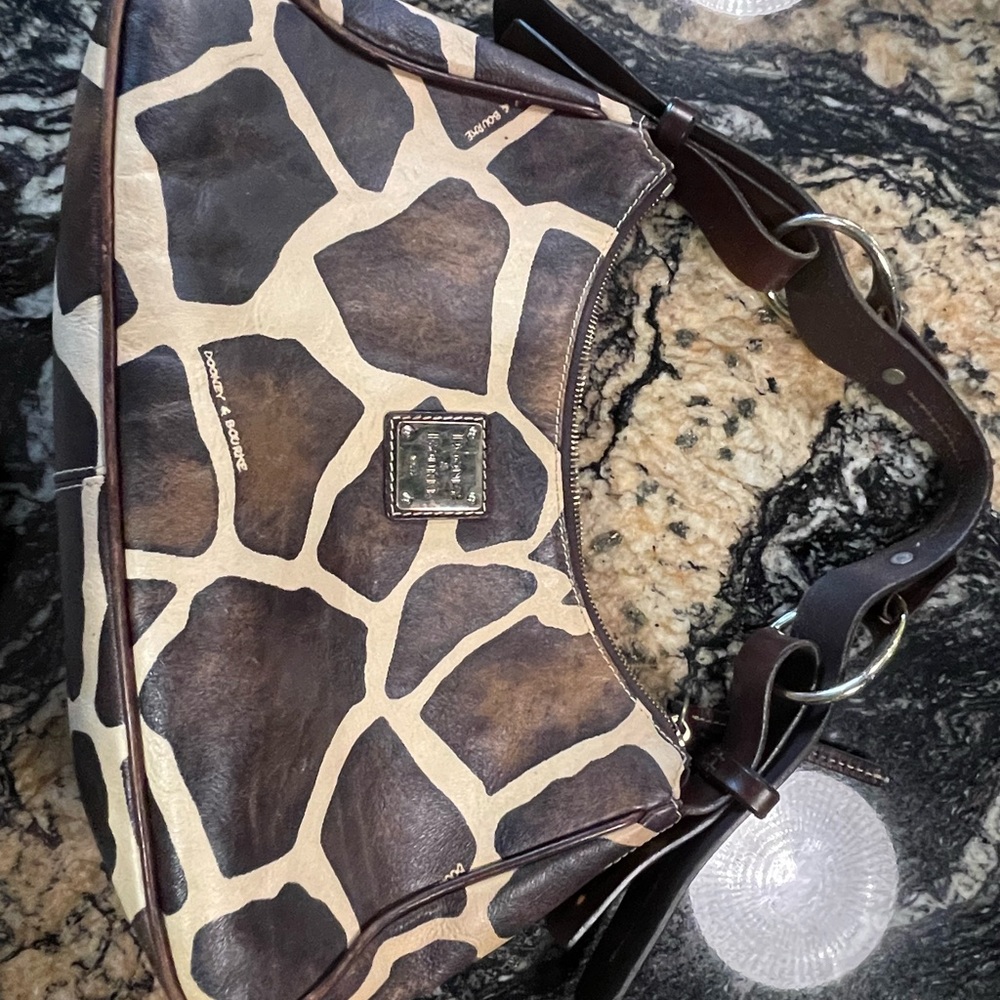 Vintage Dooney & Bourke Giraffe Pattern Satchel 6 out of 10. Inside shows wear.